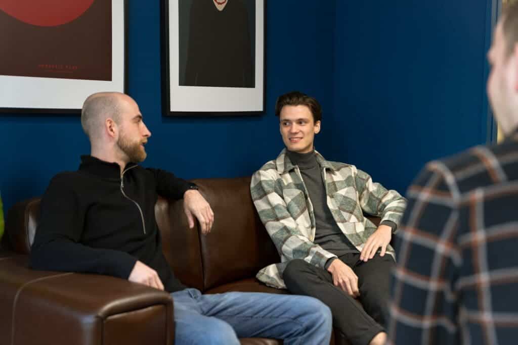Gesprek over Google Ads (SEA) door drie digitaal