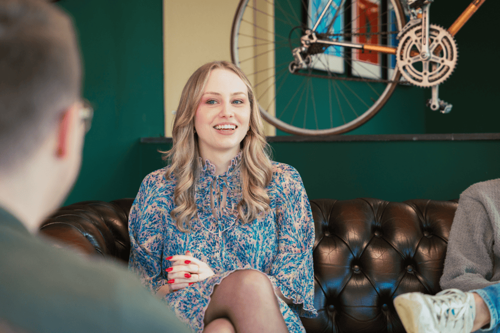 Lise in gesprek met Daan en Thijs