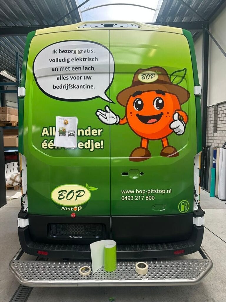 BOP bus bestickering